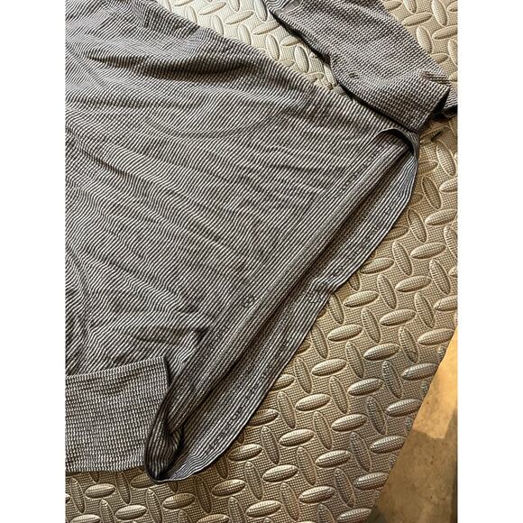 Lululemon 1/2 Zip Swiftly Tech Long Sleeve Womens 8 Striped Gray Athletic - Picture 3 of 7